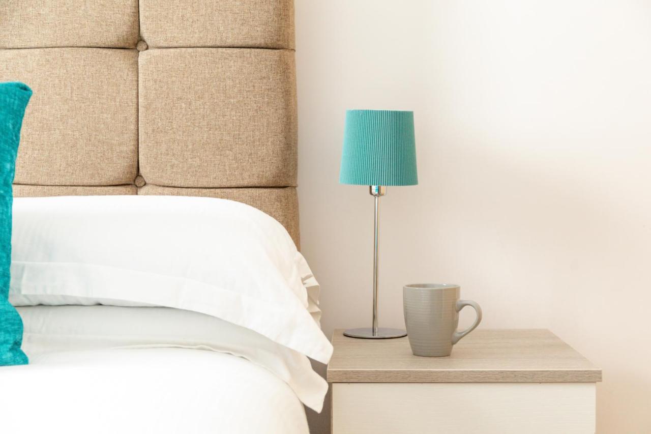 1 Bed Apartment - Redhill Central, Surrey, Gatwick #3 Eksteriør bilde
