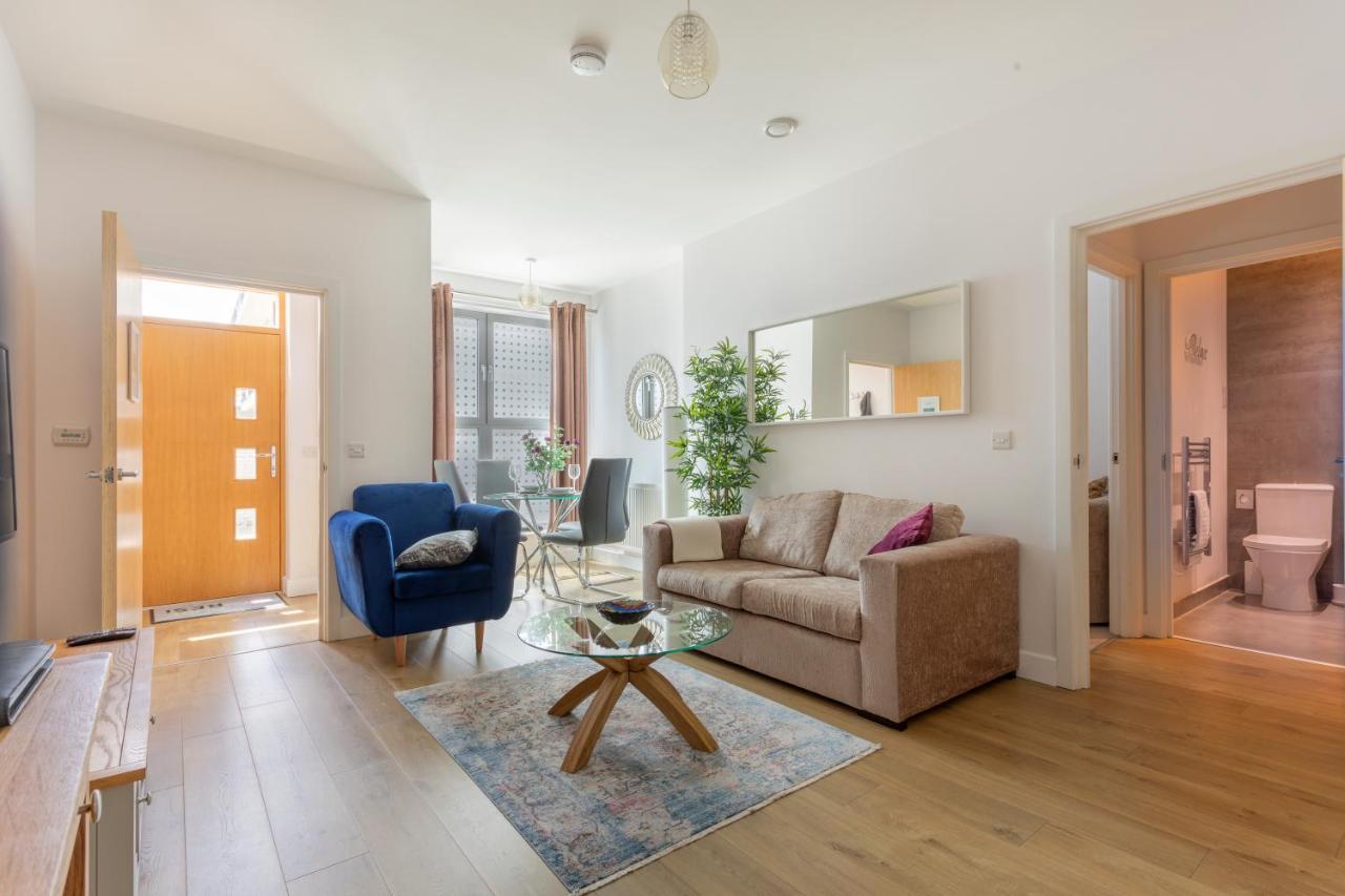 1 Bed Apartment - Redhill Central, Surrey, Gatwick #3 Eksteriør bilde